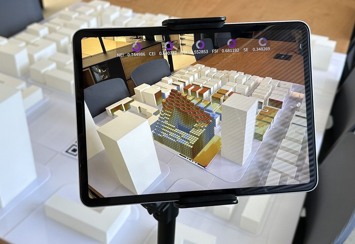 Immersive environmental design interfaces | for collaborative environmental data driven design